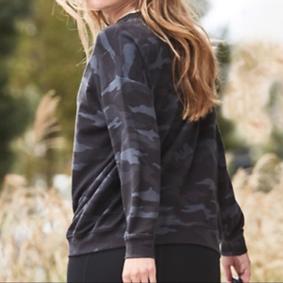Athleta Studio to Street Camo Sweatshirt Women’s Size S - Picture 1 of 8